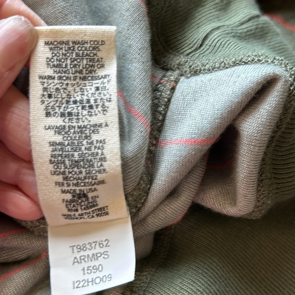 The Great The Velour Vneck Sweatshirt Army Pin Stripe Top Sz 2 Medium NEW - Picture 11 of 14